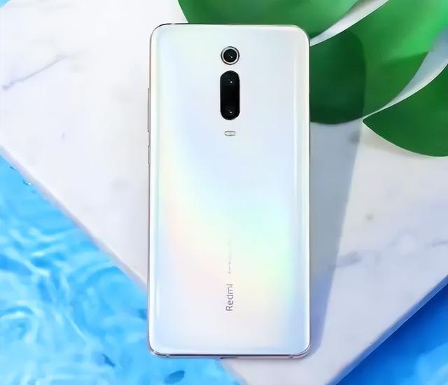 麒麟980卖2699元，3年前的荣耀20为什么卖那么贵？