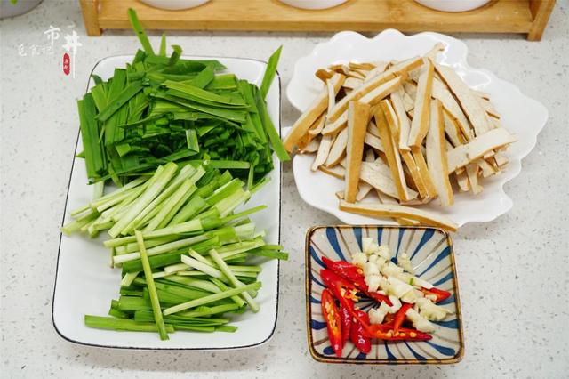 阳春三月，推荐8道“黄金菜”，营养丰富，顺应季节，舒坦过春天