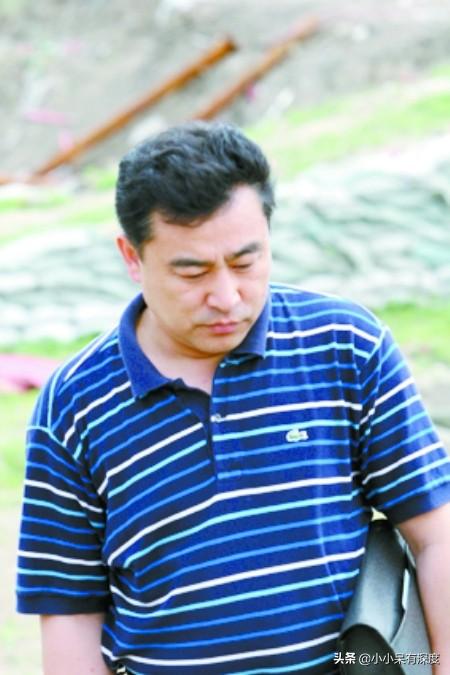 张宏民晒照，是一个年轻漂亮的小女生，他终于脱单了？