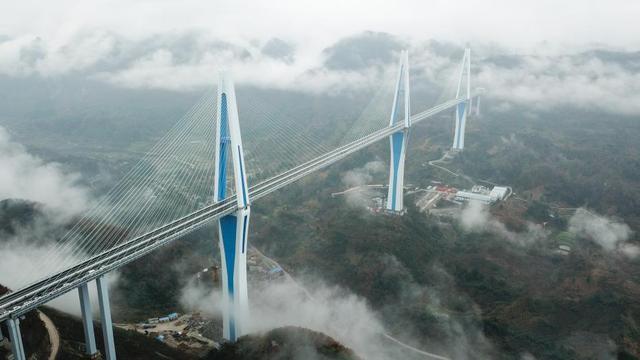高层定调！中国再迎大基建？稳定信心！中国经济能否扭转颓势？