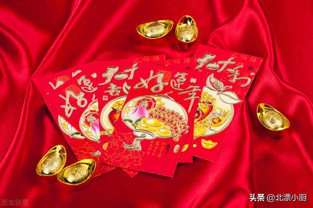 正月初二，别忘开门迎财神，还有“忌3事吃3样”，迎财神过新年