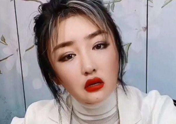 娇娇放醉酒视频卖惨，皱眉嘟嘴举止怪异，被嘲演技差没翻盘机会