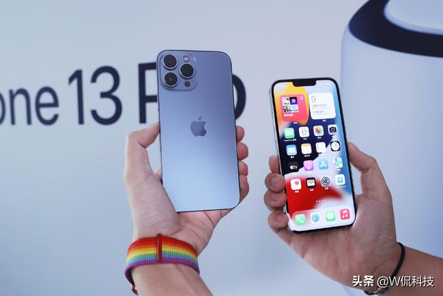 不讲武德！继不附赠充电头后，iPhone14全系涨价，赚多少算够啊？