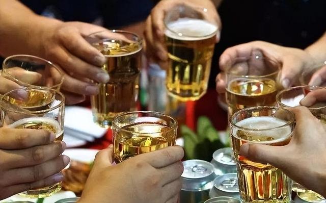 每晚喝一瓶啤酒，身体会有哪些影响？关于喝酒必须要知道的5件事