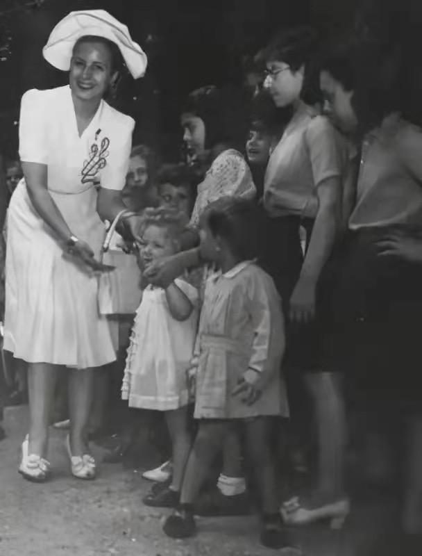 从舞女到第一夫人，她是如何让阿根廷为她哭泣的？