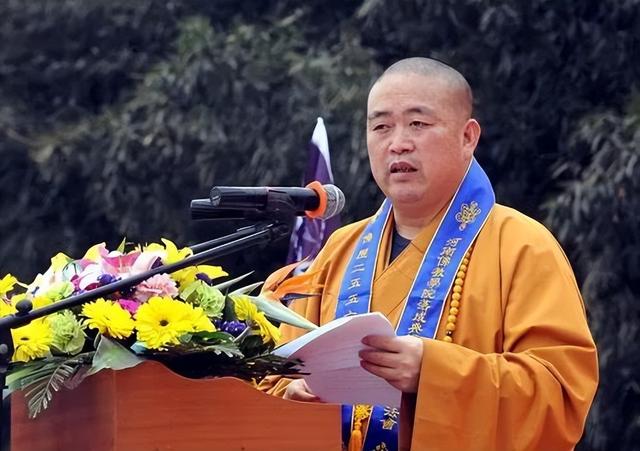 用着苹果手机，开发着房地产，少林寺还是那个少林寺吗？