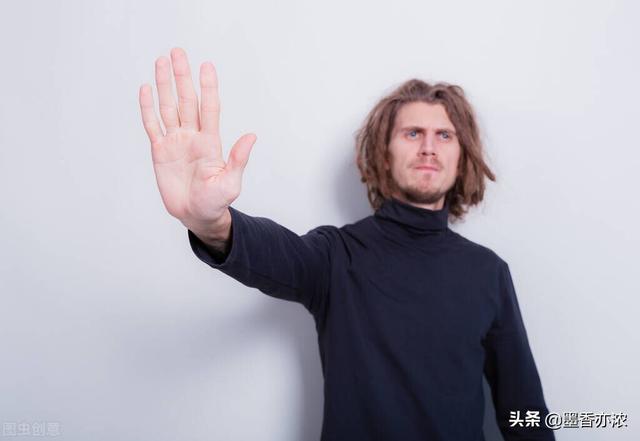 冯唐：给中年男人的10条建议，常读常思，太深刻了
