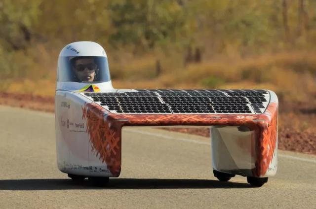 每小时充电增加11km续航，太阳能真的靠谱吗？或明年量产