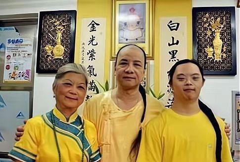 大清都亡了，自称多尔衮十世孙的州迪为何对清室后裔身份念念不忘
