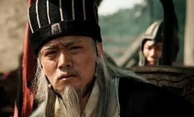 诸葛亮为何无法一统三国，毛主席评价得很到位：他有3个欠缺