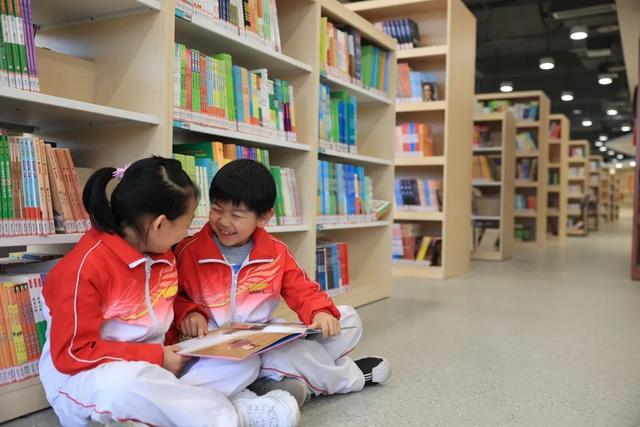 西安高新区第三十一小学：诵经典睿智 吟诗书气华