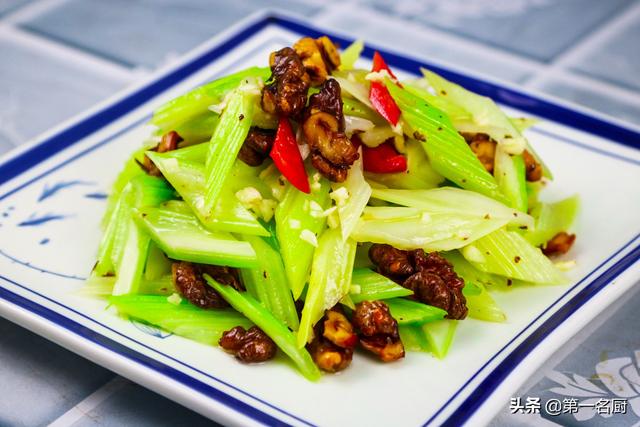 建议中老年人，少吃牛羊猪肉，多吃这6样，营养不贵，常吃少生病