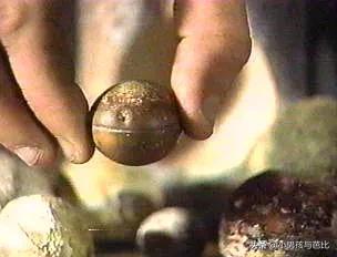 古代石球探秘（三）：神秘的南非小球