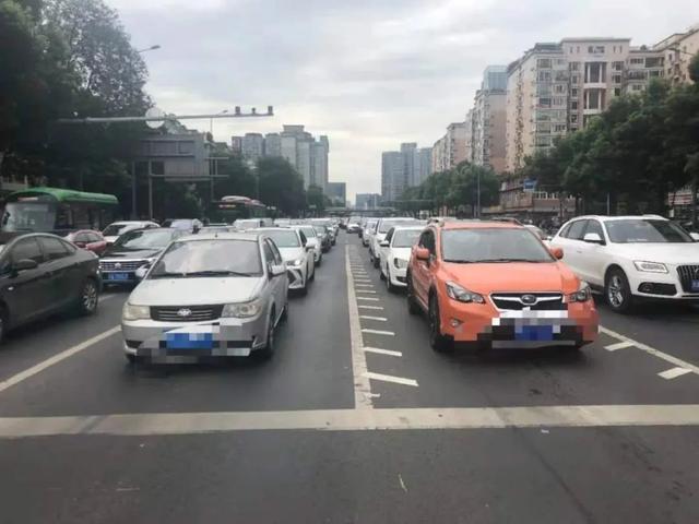 可变车道怎么走(可变车道正确走法图解)