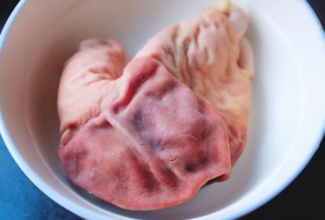 俗话说“一个猪肚十副药”是什么意思？常吃猪肚身体会有哪些变化