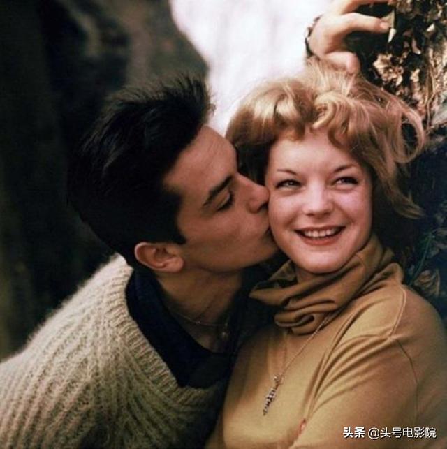 86岁“佐罗”阿兰·德龙要安乐死，5年前备好坟墓：别挖出来验DNA