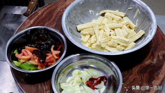 建议中老年人：生活别太节俭，6种“高蛋白菜”要多吃，营养健康