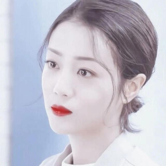 演技好、业务能力强，却捧不红的8位女星，杨幂张艺谋也带不动
