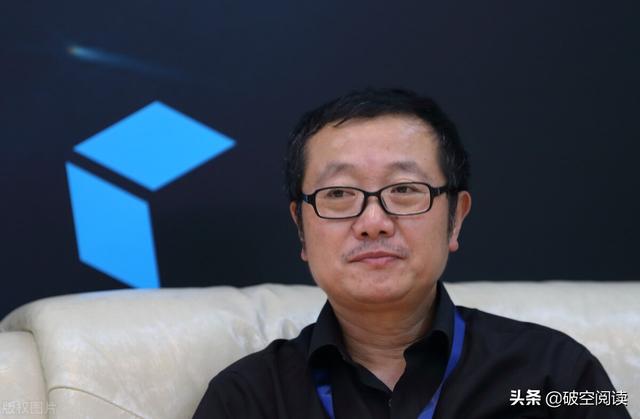 第59章:《狂欢》(我起的章节名)史晓明兴奋地找到罗辑,让他看电视新闻