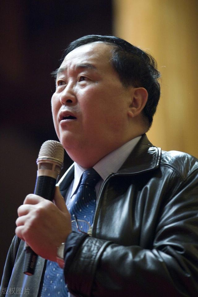 年轻人为什么反感专家建议？这些年专家到底提出了哪些不靠谱建议