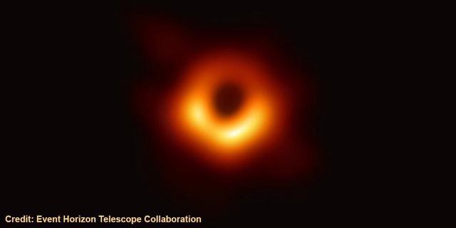 宇宙奇观——三重银河合并