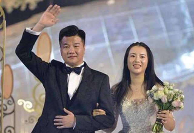 殷桃，那些进入她世界的男人都成了过客，她要追求的底是什么？