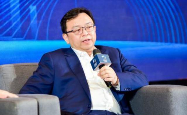王传福：13岁丧父15岁丧母，嫂子卖嫁妆供学，今身价百亿不忘兄嫂