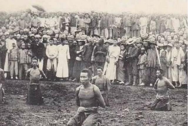 李世民放390名死囚回家过年，约定年后回京问斩，结果回来多少人