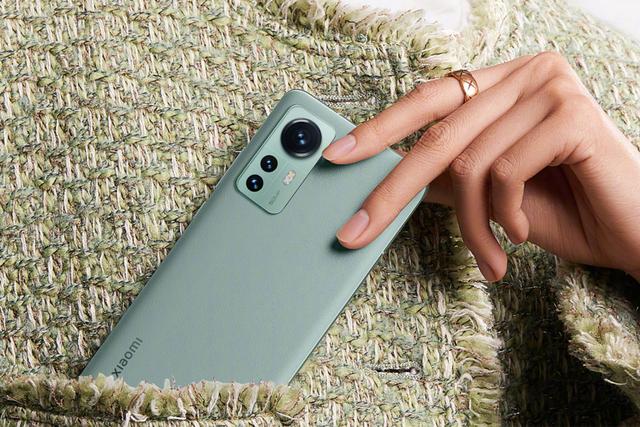 四大品牌九款产品！如何尝鲜Android13？在这几款手机里选