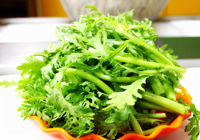 蔬菜中的“嘌呤大王”或被揭露？医生提醒：平时尽量少吃