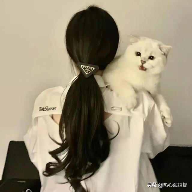 人的一生就像一篇文章，只有经过多次精心修改，才能不断完善