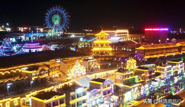 河南新建的古鎮，花30億打造卻免費開放，夜景像極了鳳凰古城