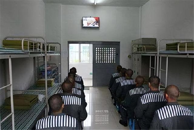 在监狱里服刑让人痛苦的根源是什么？
