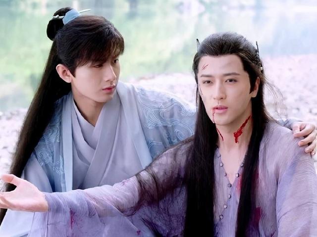 “绝世男鲛人”别硬演，有人是惊艳时光，有人却成了“灾难现场”
