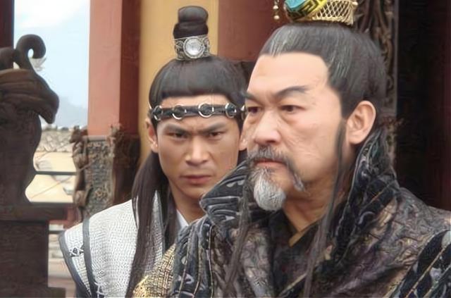 李密杀掉翟让后，若能除掉单雄信，重用魏征，也就没李世民啥事了