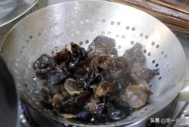 养生从肠道开始，中老年人要常吃“五宝”，调理肠胃，健康过春天