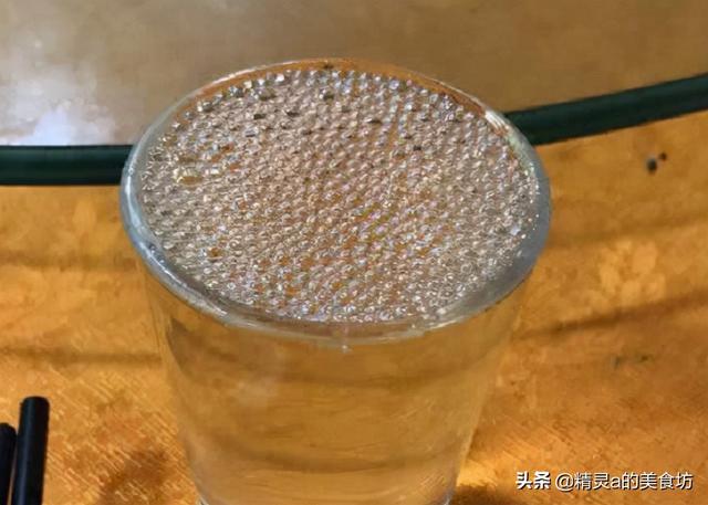 才知道，喝白酒最忌一口闷！行家：牢记5步，彻底远离劣质上头酒