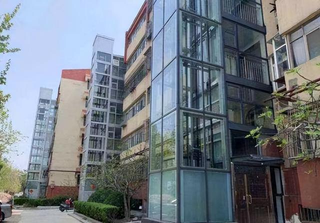 旧住宅加装电梯有多少种方案(老房装电梯方案终于统一了)(1)