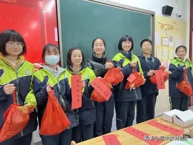 上海第一中学教师跳楼，揭开教师心理疾病危机