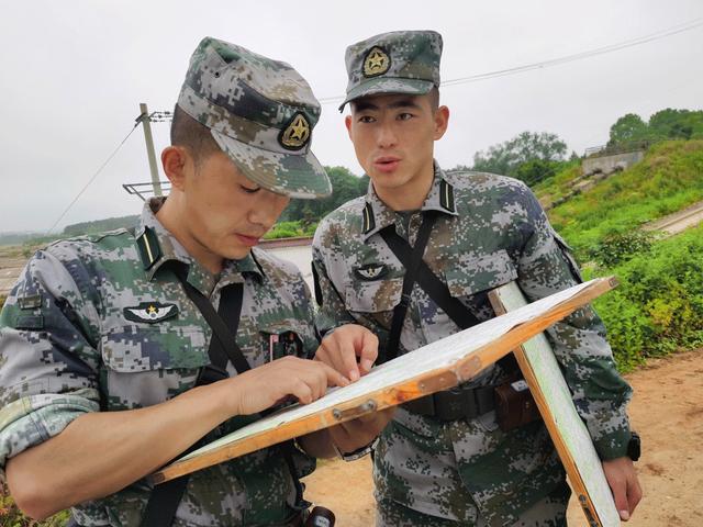 从农民工到一等功提干，他太猛了
