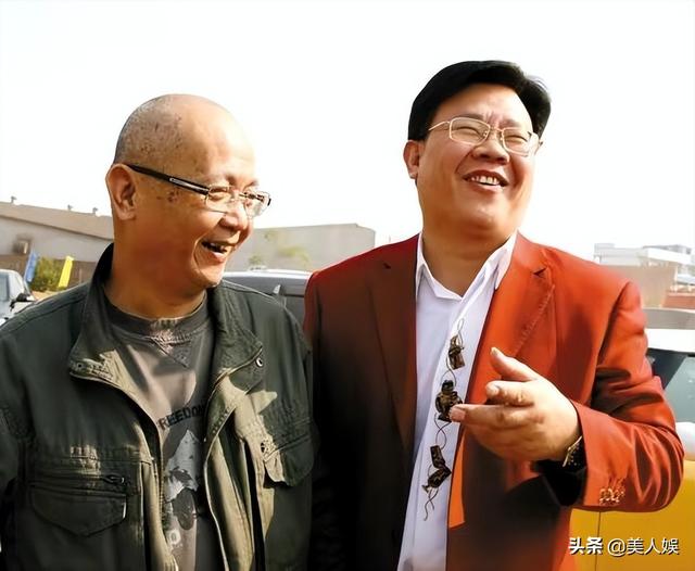 谁说他是丁克？《今日关注》主持人郑达妻子首度曝光，似香港富婆