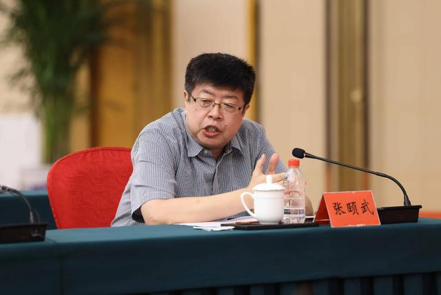 历史被语文课给毁了？又一大学教师发表病句文章，评论区全沦陷了