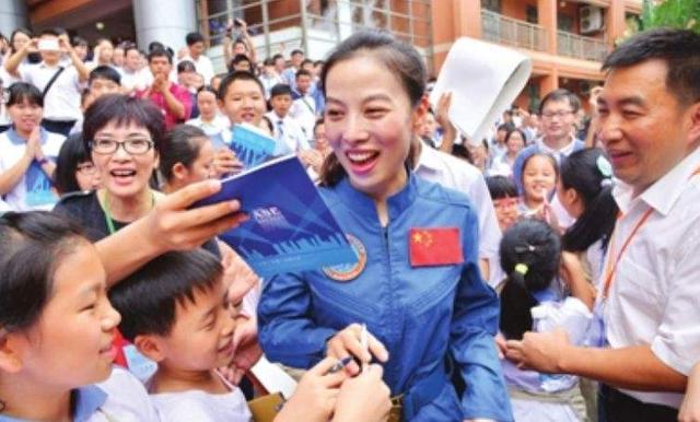 星星的后裔，王亚平女儿读的幼儿园“不一般”，同学身份都不简单