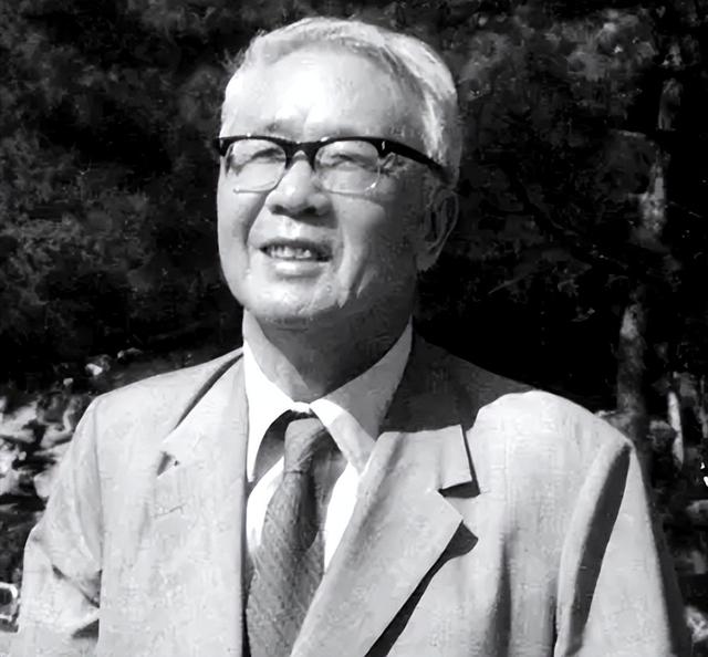 华罗庚成功了吗华罗庚在清华的三次破格