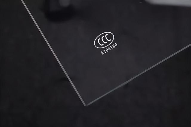 高温自爆门窗玻璃选择如何避坑,节能门窗配置标准-小奇兔