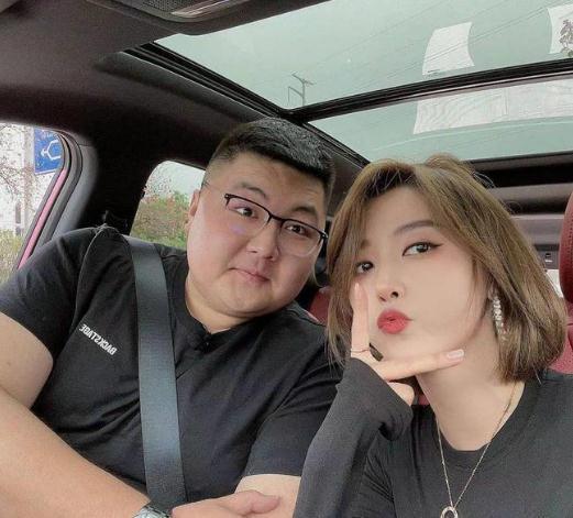 4000万粉丝，与痞幼聂小雨炒CP，转身娶白富美，猴哥说车啥来头？