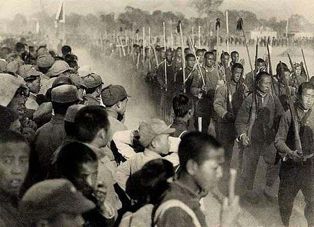 日本女战俘嫁抗日老兵，隐居四川33年后父亲寻来：她放弃百亿家产