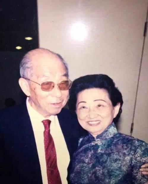 1960年，周总理秘密给张学良送去一封信，只有十六字，却蕴含深意