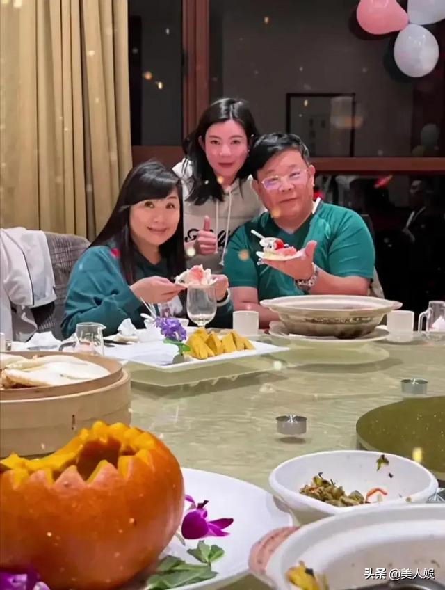 谁说他是丁克？《今日关注》主持人郑达妻子首度曝光，似香港富婆