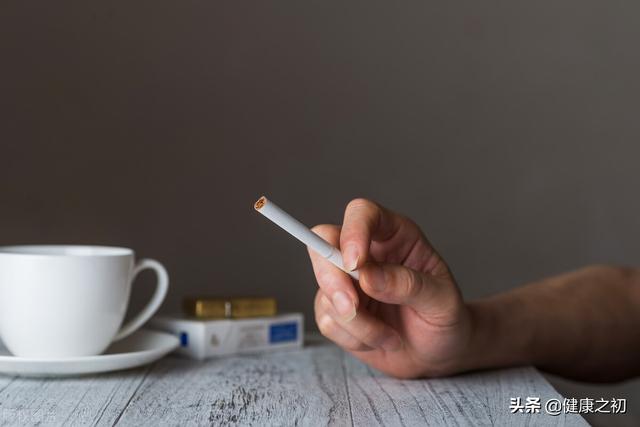 吸烟饮酒哪个对血管伤害更大？为什么有的人烟酒不离手依然长寿？